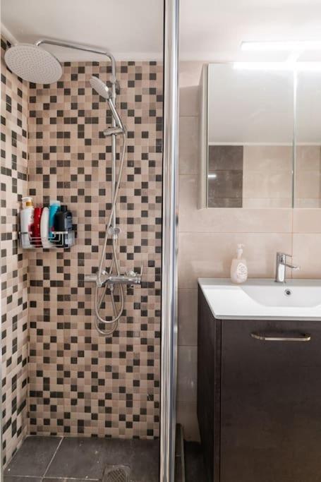 Comfy Flat Near Edem Beach By Atheniankeys Екстер'єр фото